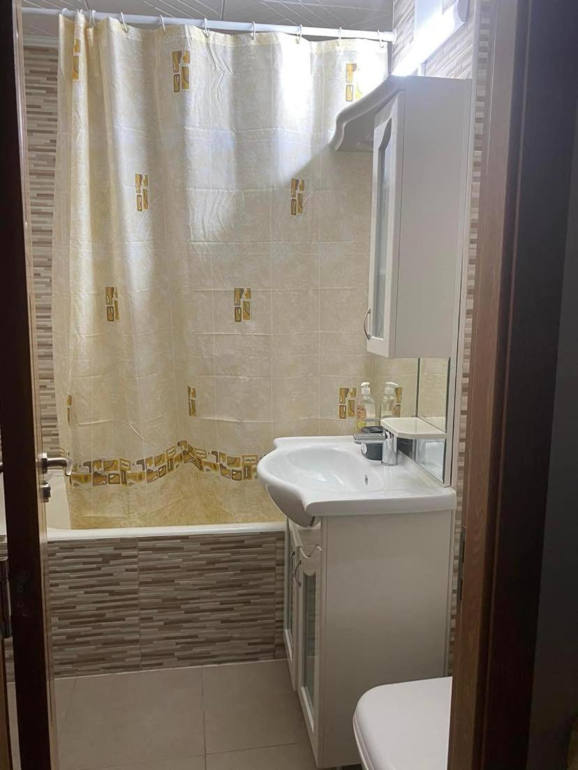 Apartament Ultracentral Botis Сигету-Мармацией Экстерьер фото